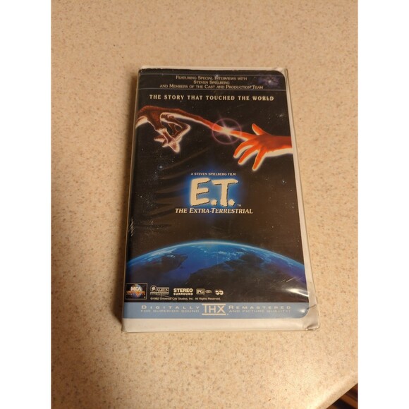 ET VHS The Extra-Terrestrial 1996 Remastered Film E.T. Clamshell Drew Barrymore - Picture 2 of 4